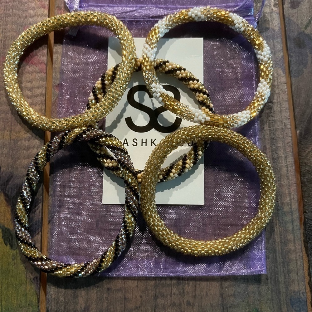 Sashka Co Beaded Bracelets Set of 5 B33
